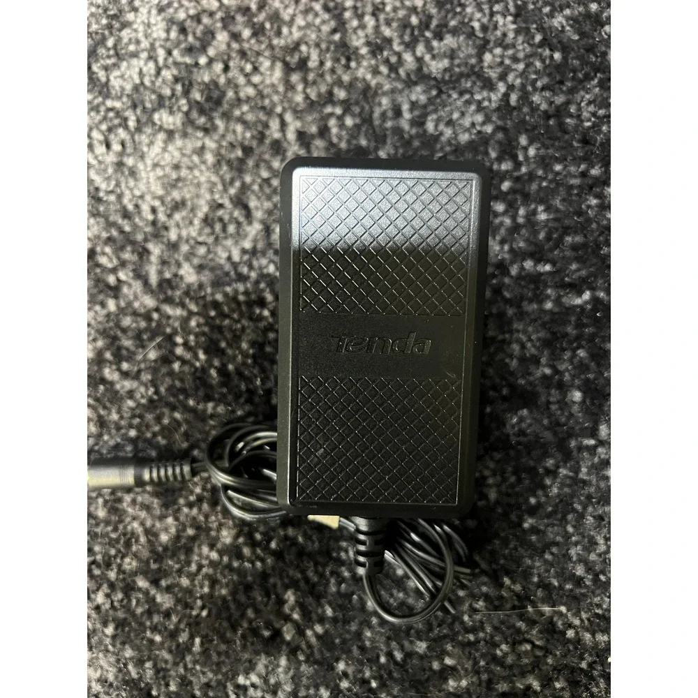 Tenda Switching Adapter Power‎ Supply Charger BN058-A24012U